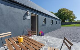 Coach House Cottage On The Shores Of Lough Corrib